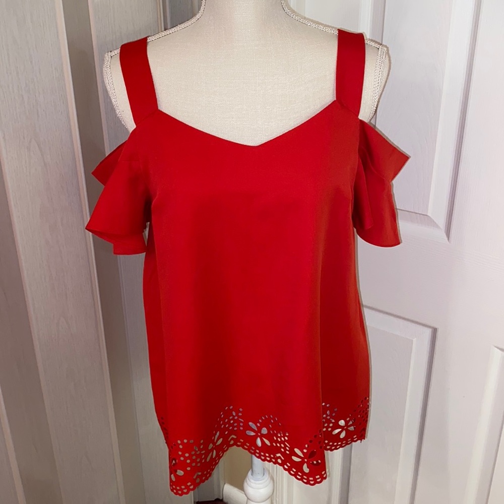 🌹Red Cold Shoulder Top